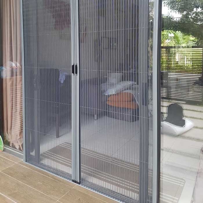 Cửa Chống Muỗi Dạng Xếp Có Ray